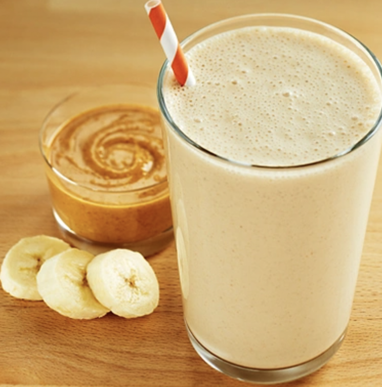 Fıstık Ezmeli Çikolata Parçacıklı Smoothie: Lezzet Dolu Bir İçecek Tarifi